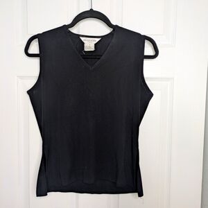 Exclusively Misook Classic Black V-Neck Tank Top Small Petite